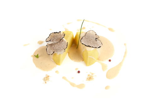 Scopri di più sull'articolo Flan di patate e Vellutata al Tartufo Nero
